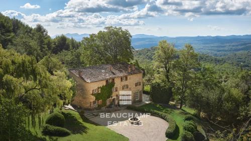 Bastide en pierre avec 7 chambres - Fayence