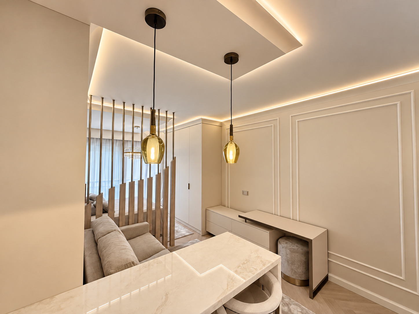 TRÈS BEAU STUDIO RÉNOVÉ MEUBLÉ AVEC APERÇU MER