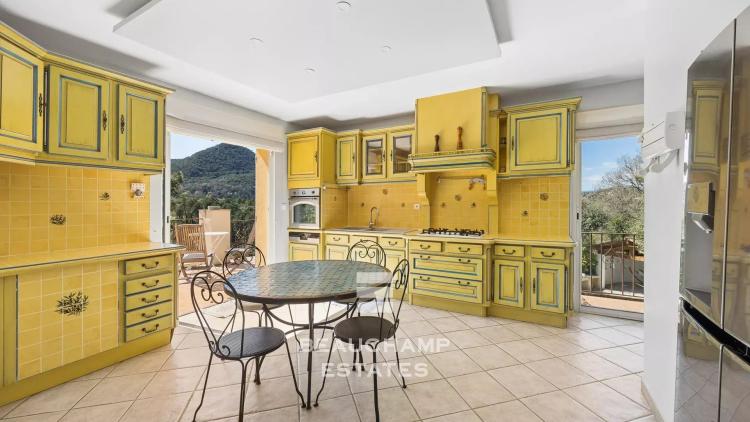 Villa provençale 5 chambres - Fréjus