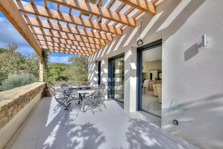MOUGINS- Maison de Charme