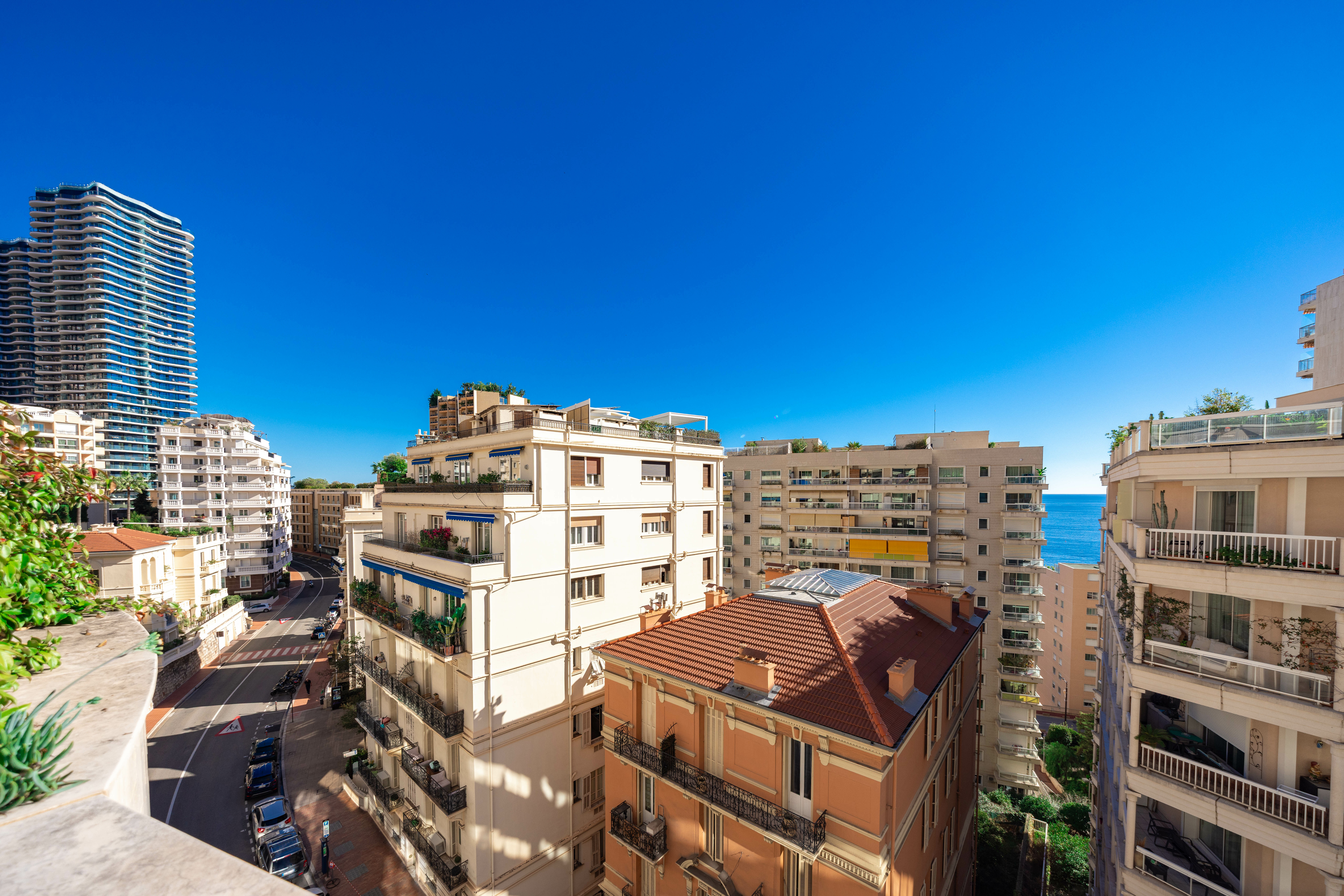 MAGNIQUE PENTHOUSE RENOVE