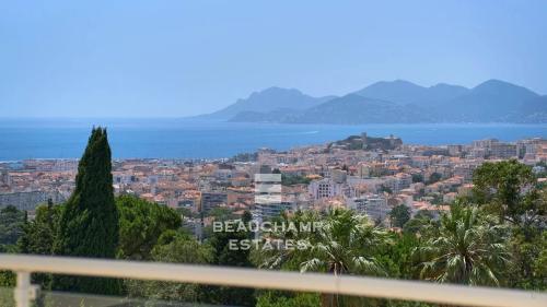 Villa moderne avec vue mer panoramique - Cannes Oxford