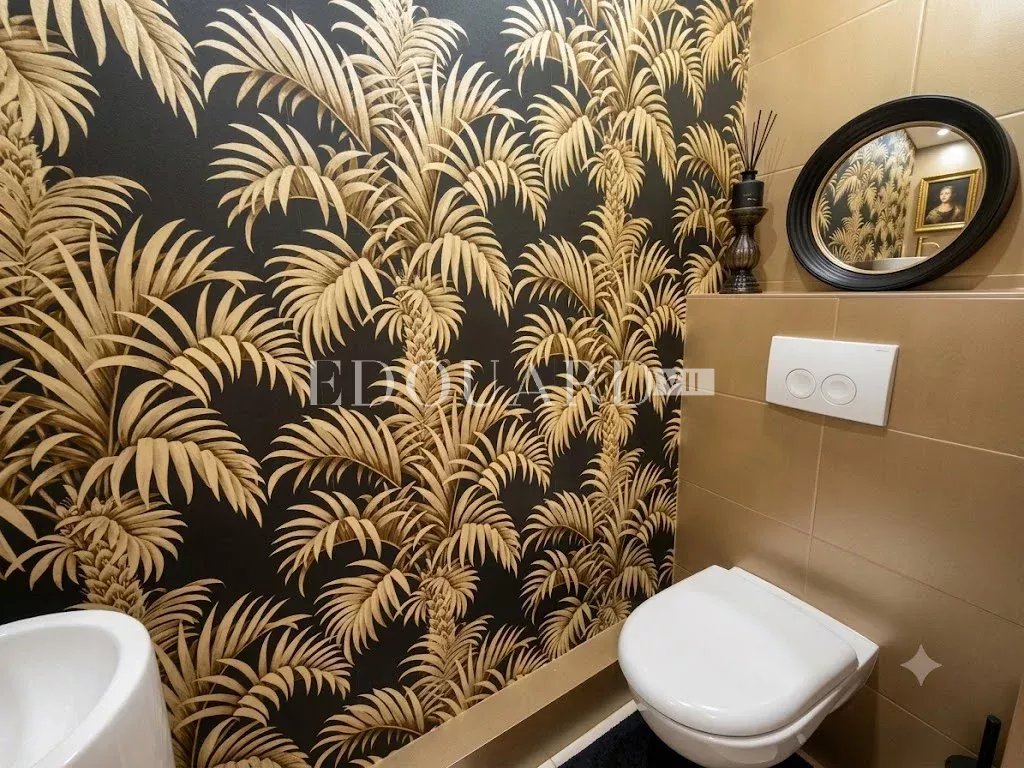 Roquebrune Cap Martin, trois pièces avec spectaculaire terrasse, petite piscine privée et superbe vue mer