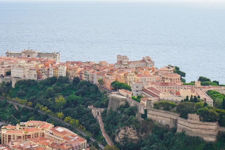 MONACO-VILLE - 3 PIÈCES RÉNOVÉ - LOI 1235