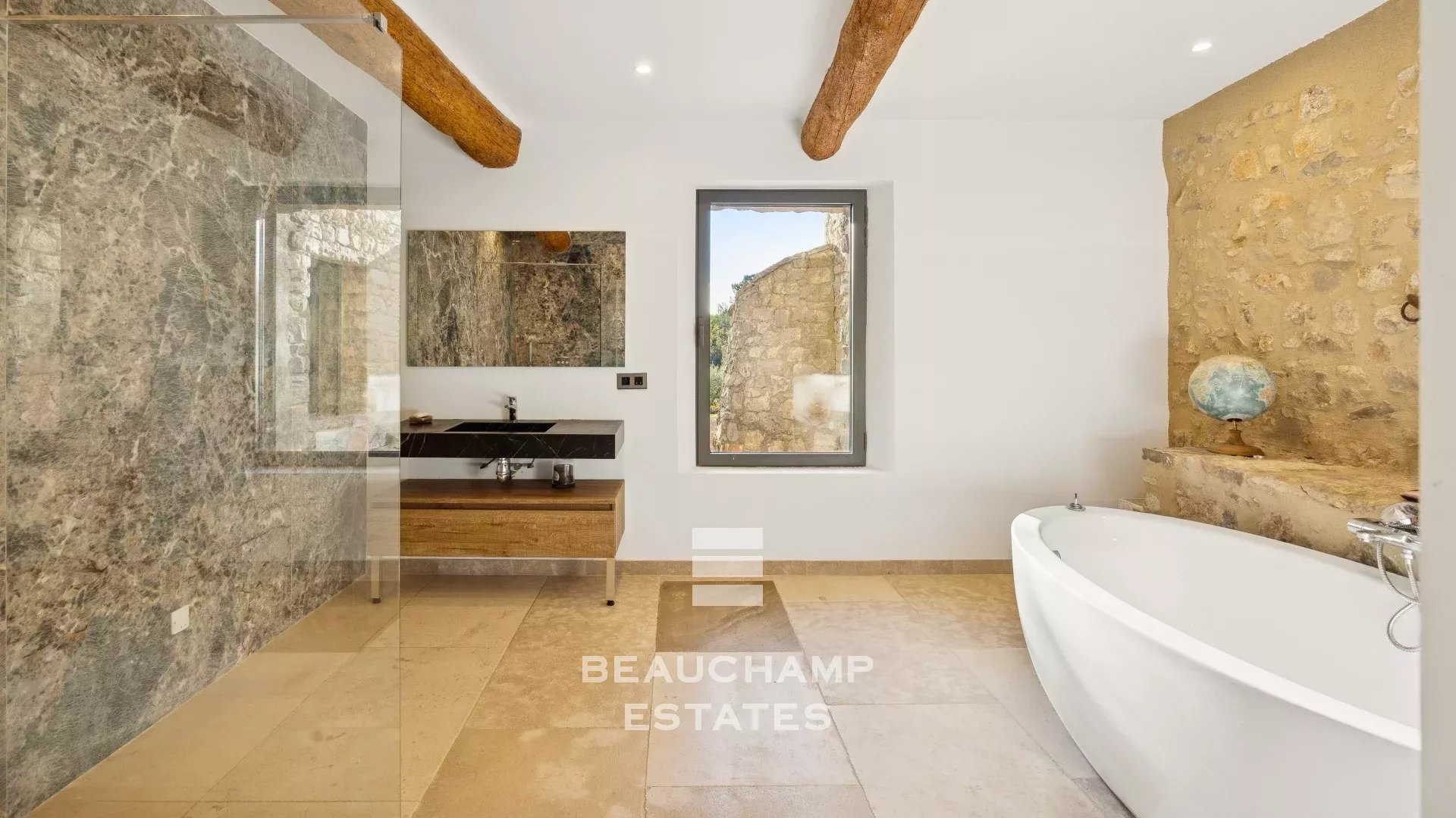 Bastide en pierre 5 chambres avec vue panoramiques - Lorgues
