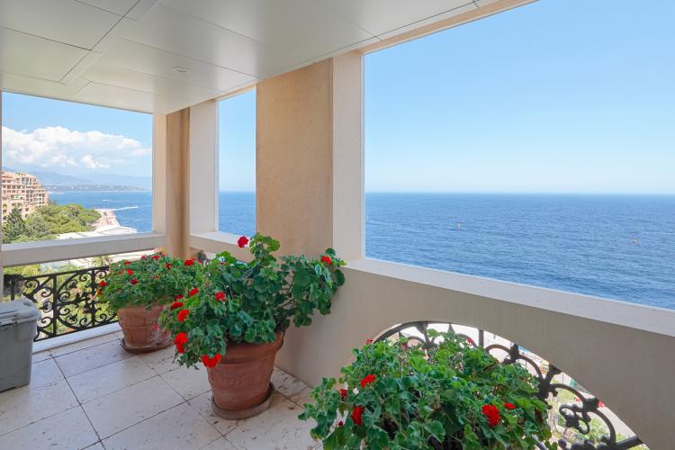 FA9tQ_terrasse-bis-chambre-1-seaside-plaa-barnes-monaco-1752847995.jpg