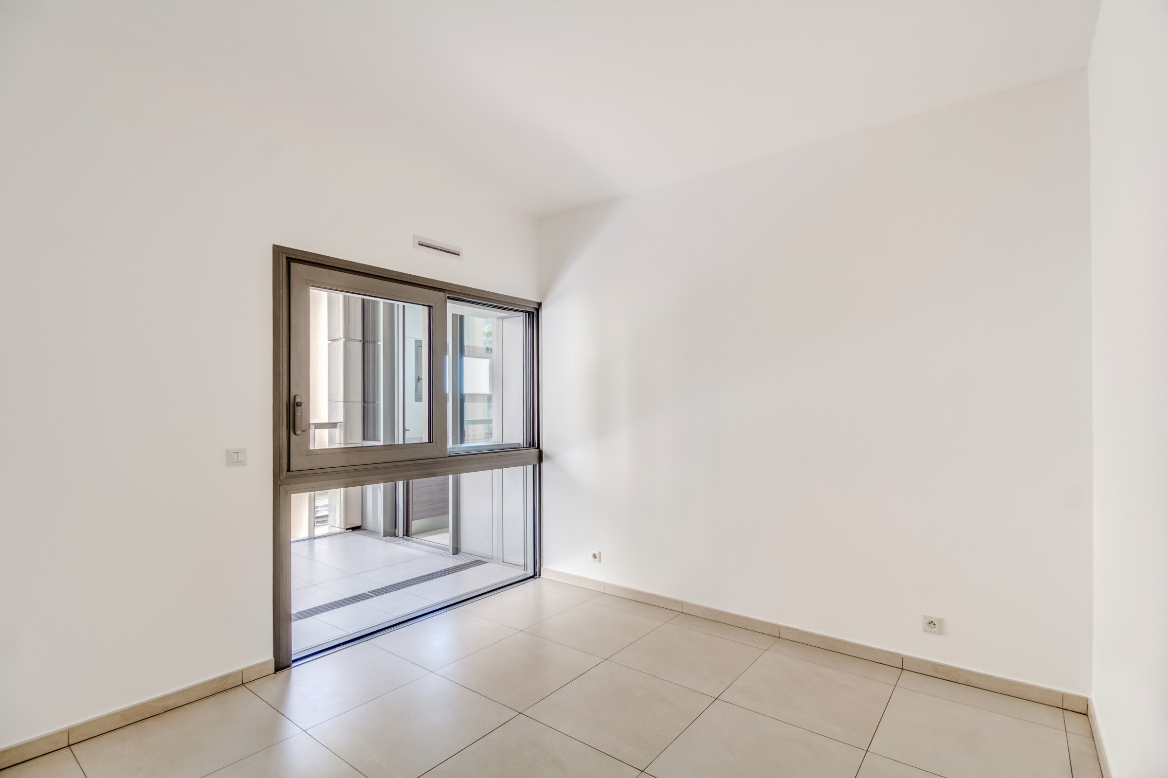 Monte-Carlo View: 2 Chambres avec Vue Panoramique, Cave, Parking & Concierge 24/7