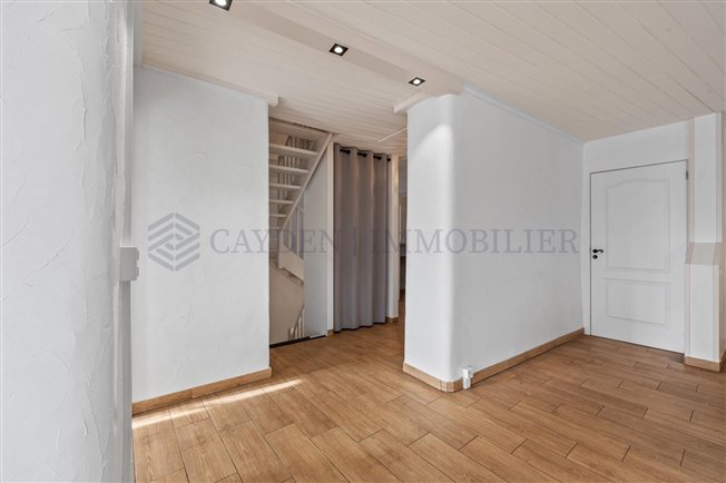 Fc6QQ_lookmove_235370896_1.jpg