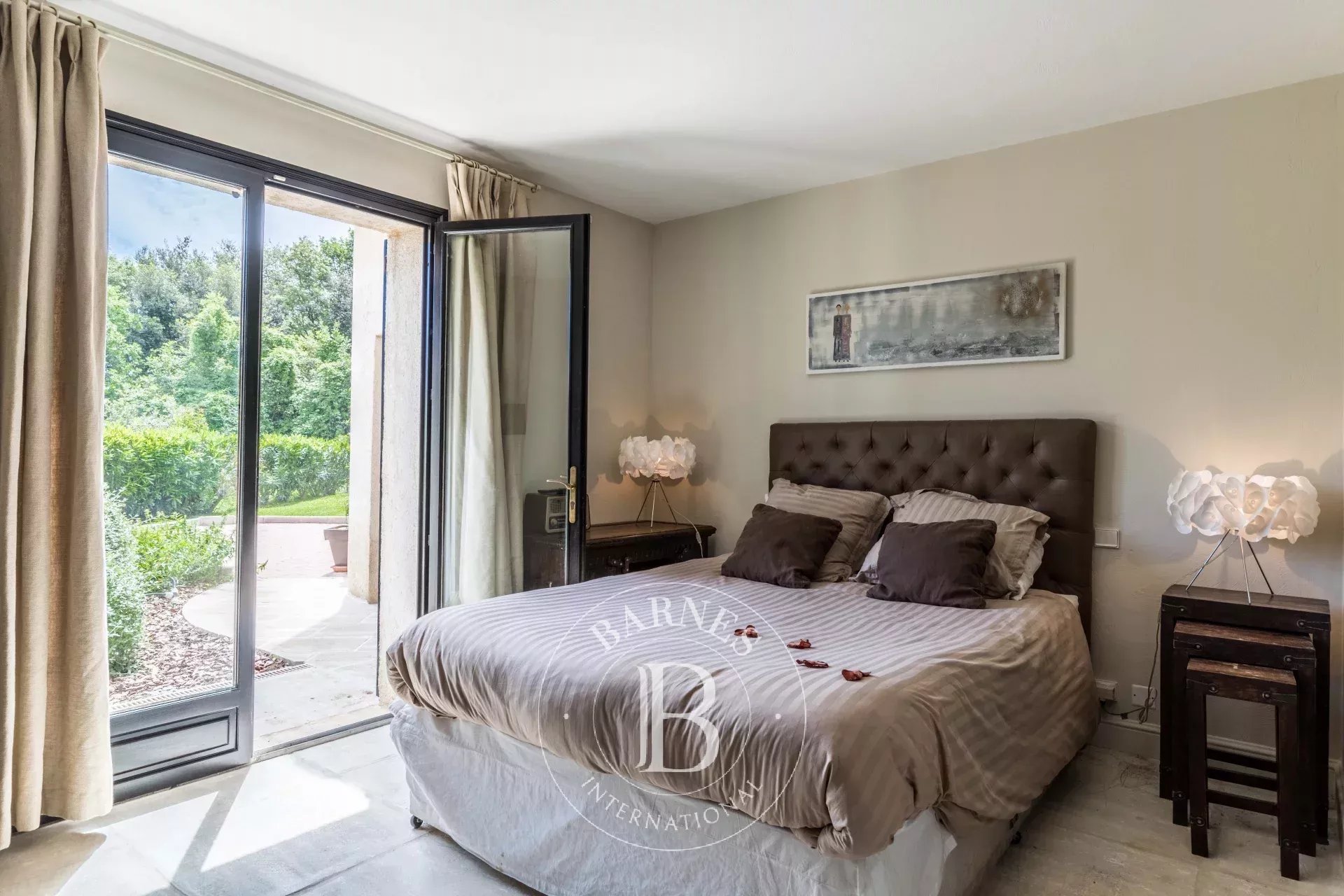 Saint-Paul de Vence - superbe villa rénovée - vue village