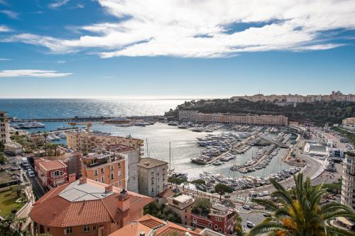 VILLA DE ROME - Appartement de maître - Vue mer