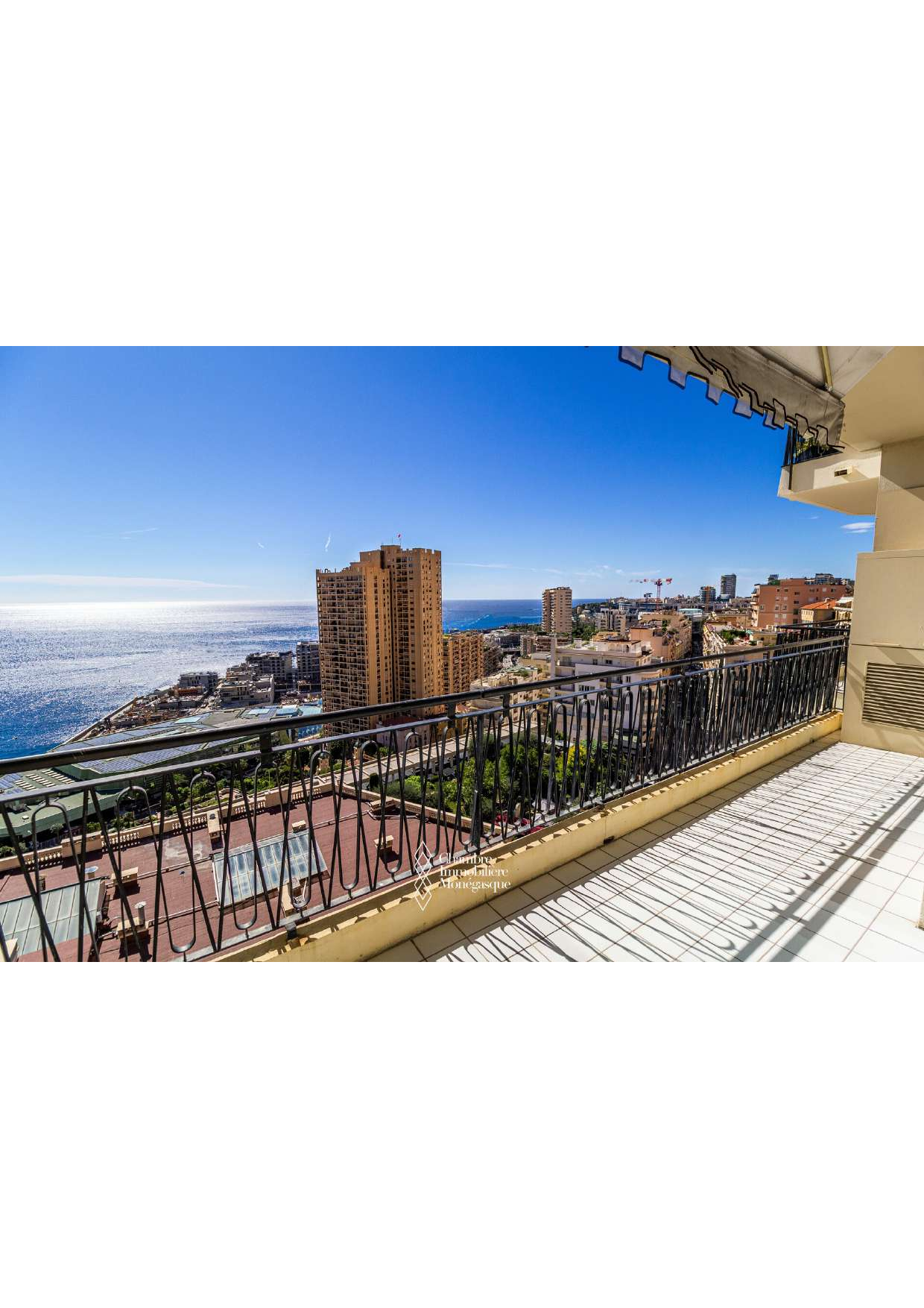 MONTE-CARLO – 2P RÉNOVÉ AVEC VUE PANORAMIQUE – LE CONTINENTAL