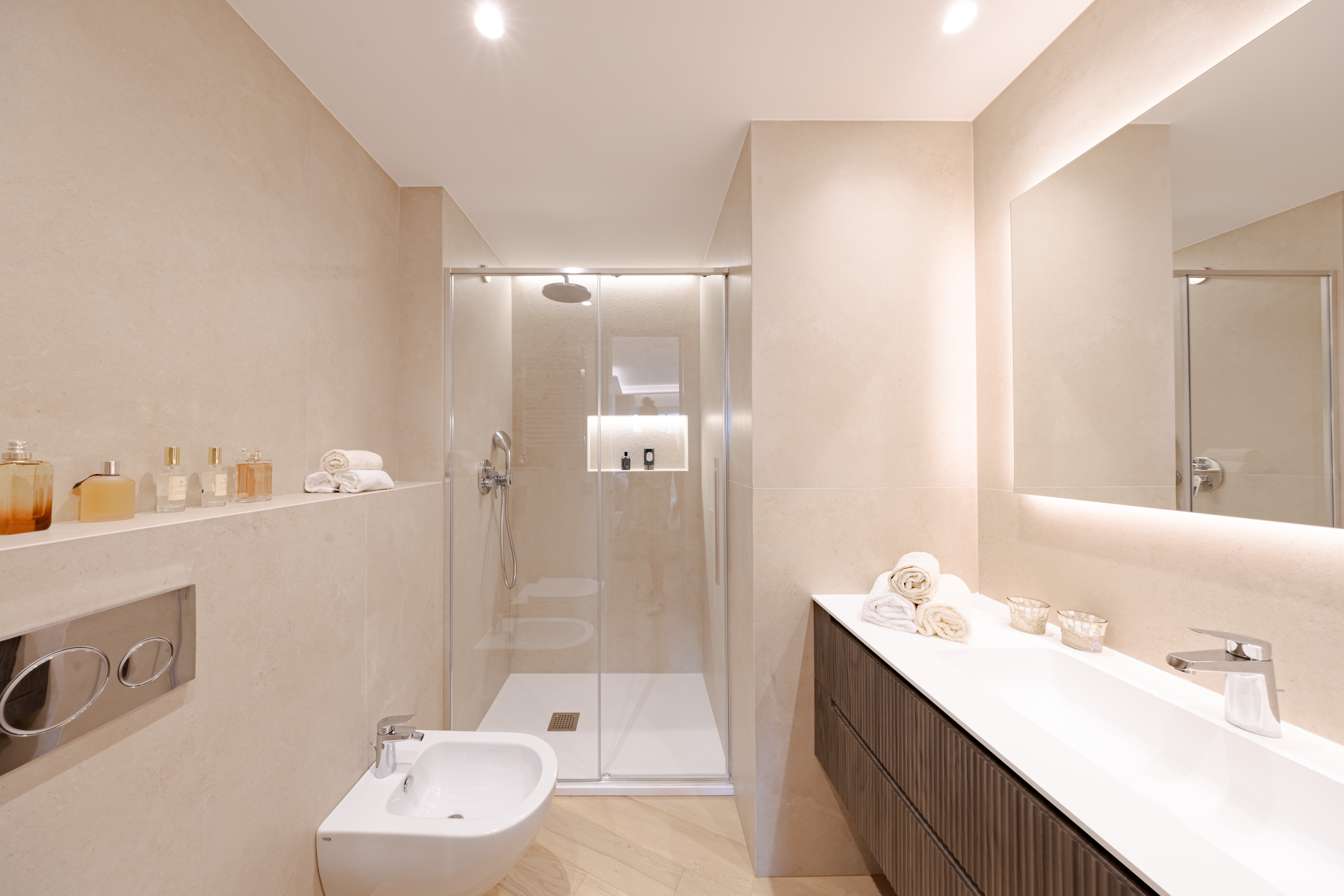 CHARMANT APPARTEMENT RENOVE