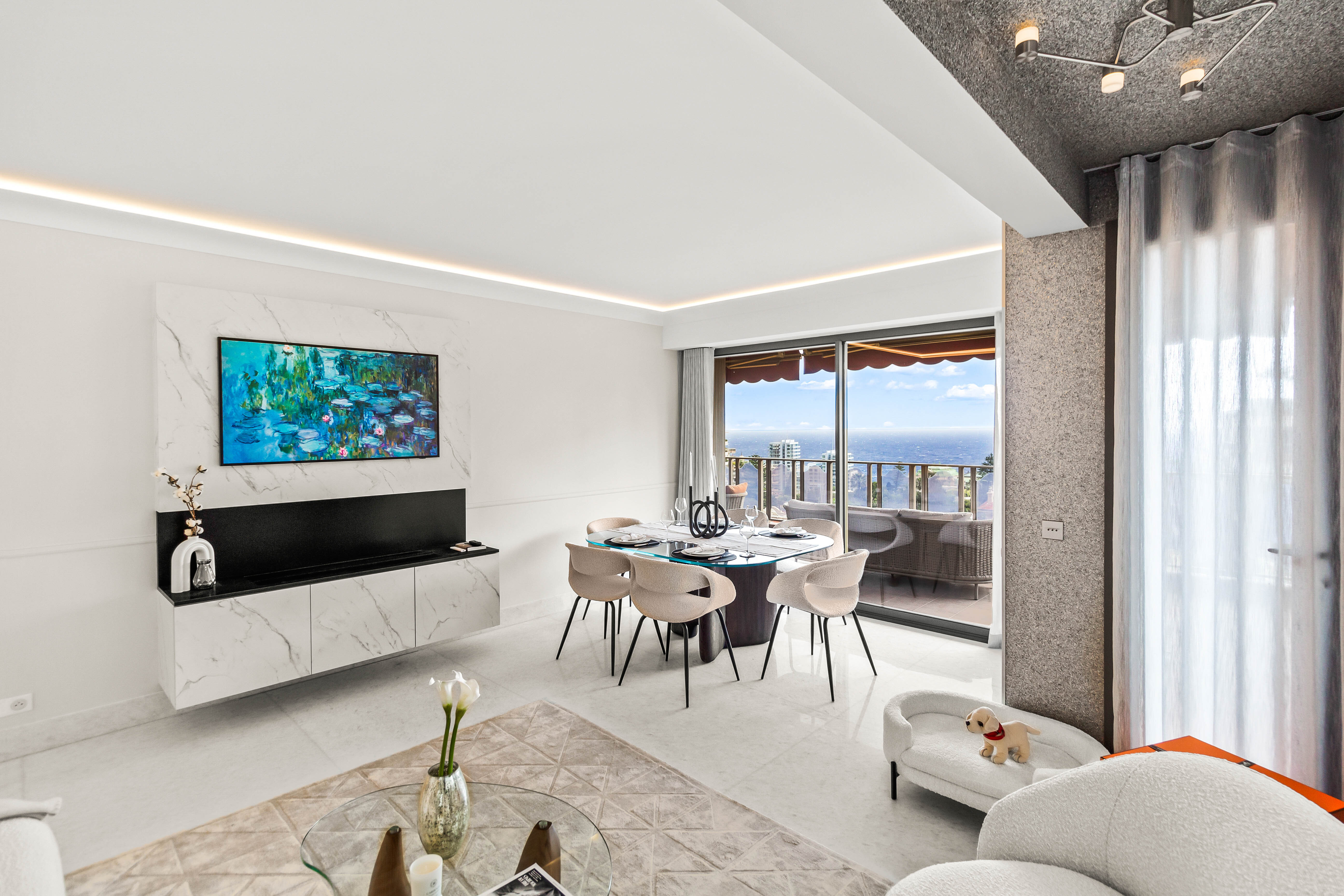 Riviera Palace: 4 Pièces Entièrement Rénové avec Vue Mer & Casino