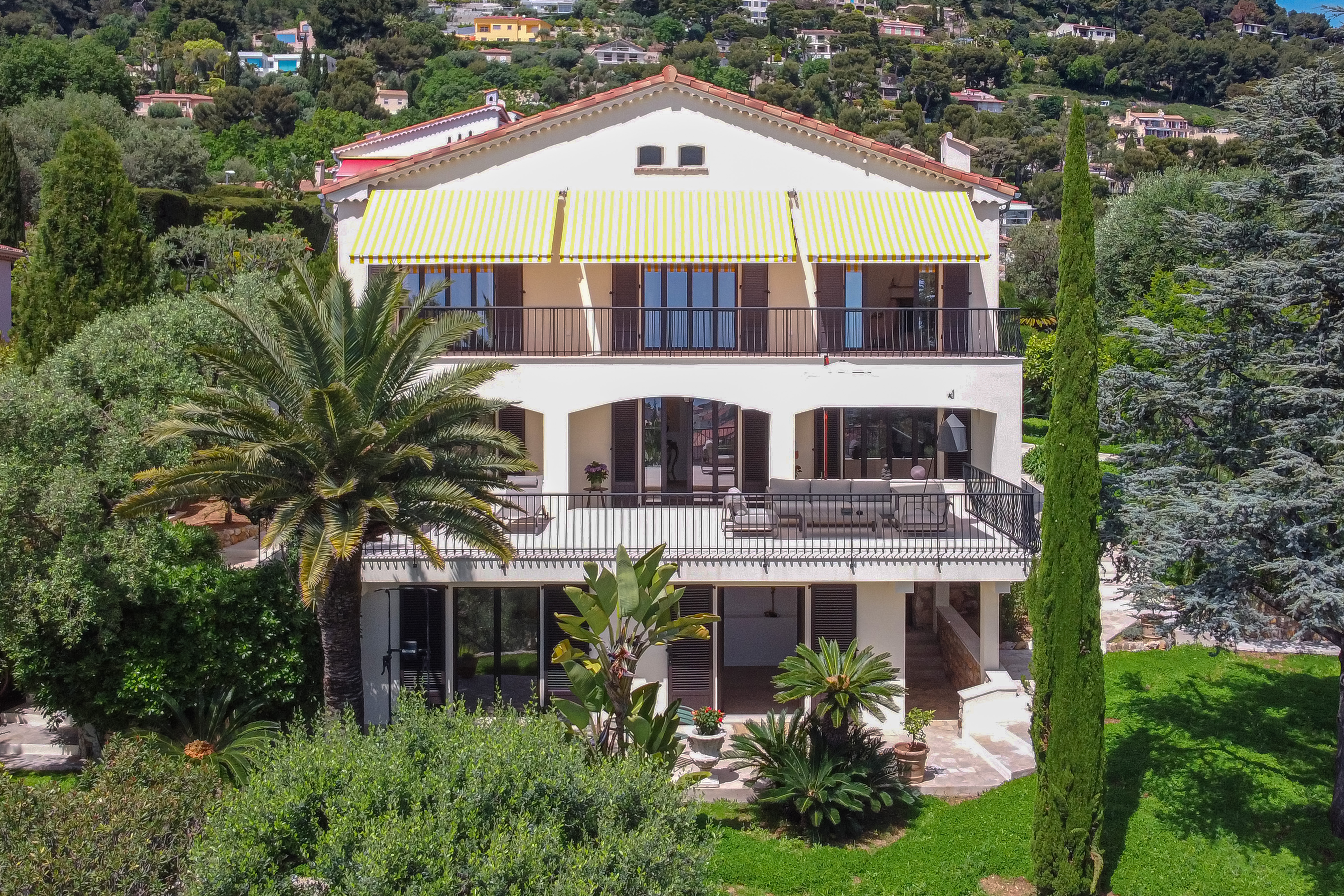 VILLA AU HAMEAU - VUE MER - PRESTATION HAUT DE GAMME