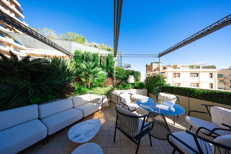 MAGNIFIQUE PENTHOUSE RENOVE
