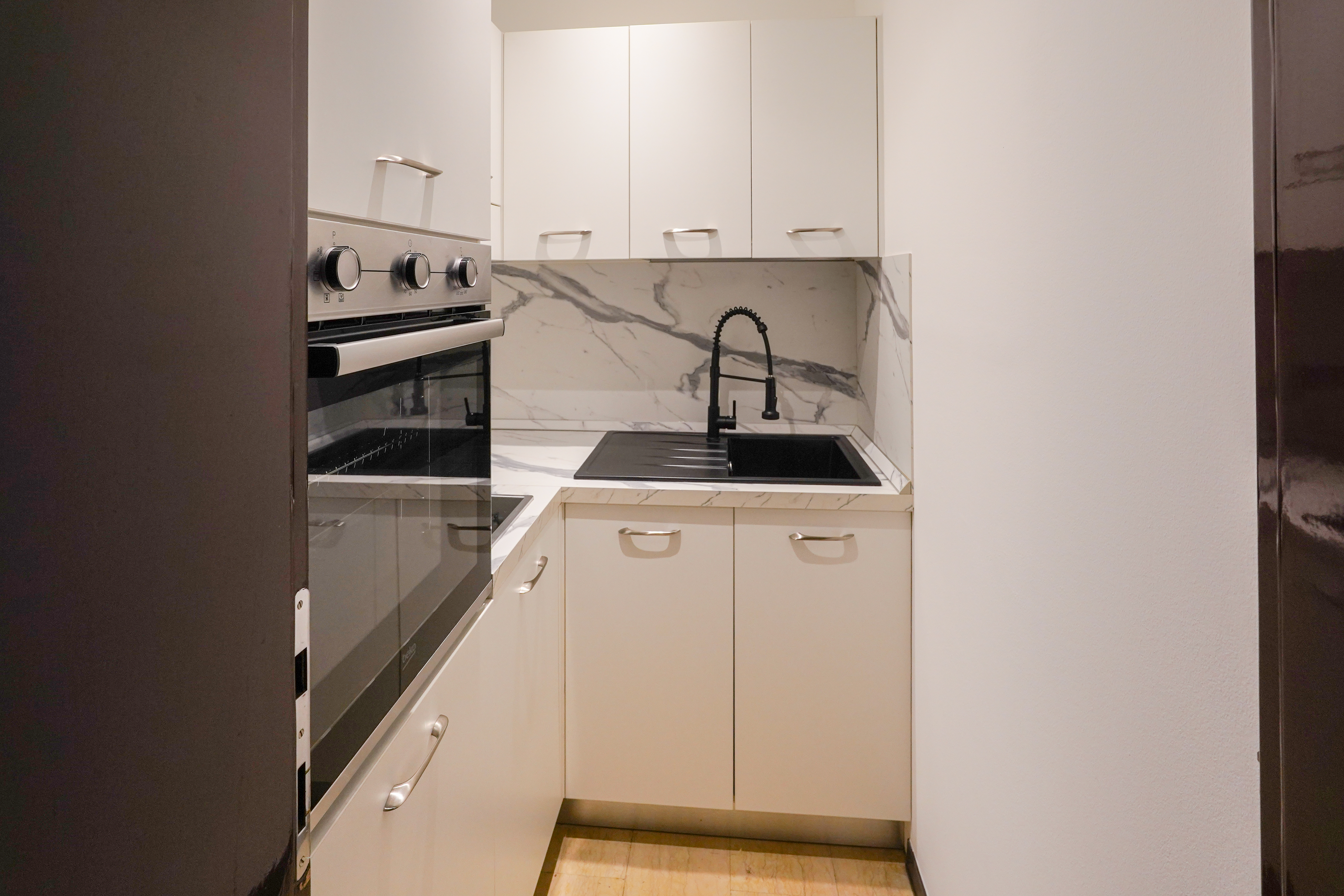 SOUS OFFRE - FONTVIEILLE MARINA - STUDIO - IDÉAL INVESTISSEMENT