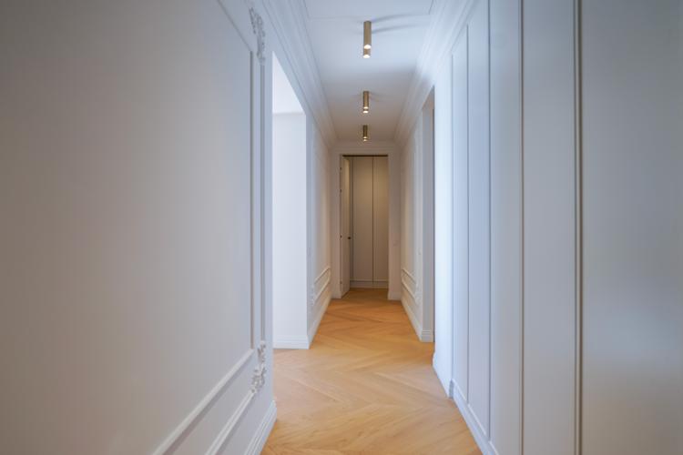 CAP D'AIL - APPARTEMENT SPACIEUX - DERNIER ETAGE AVEC JARDIN