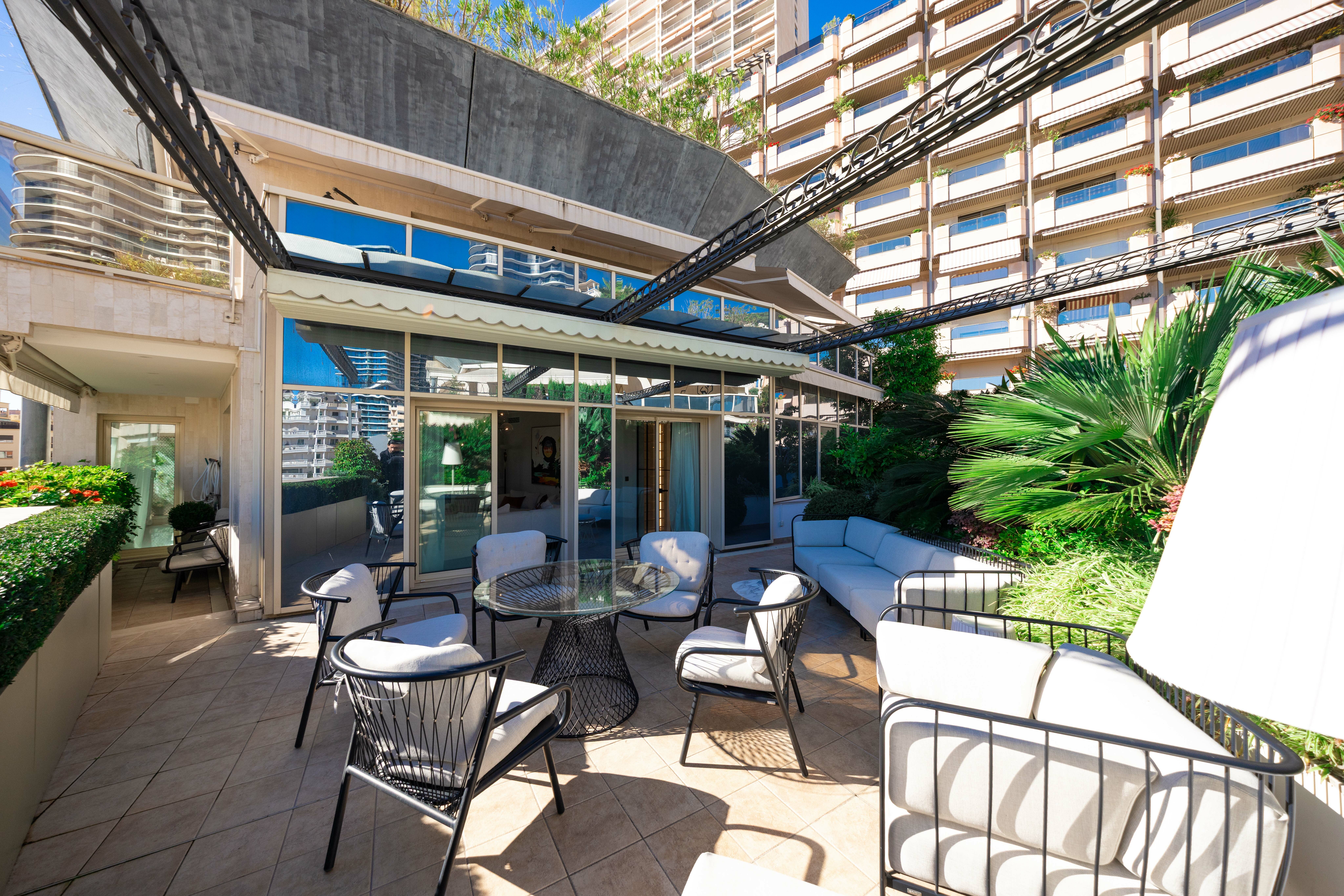 MAGNIQUE PENTHOUSE RENOVE