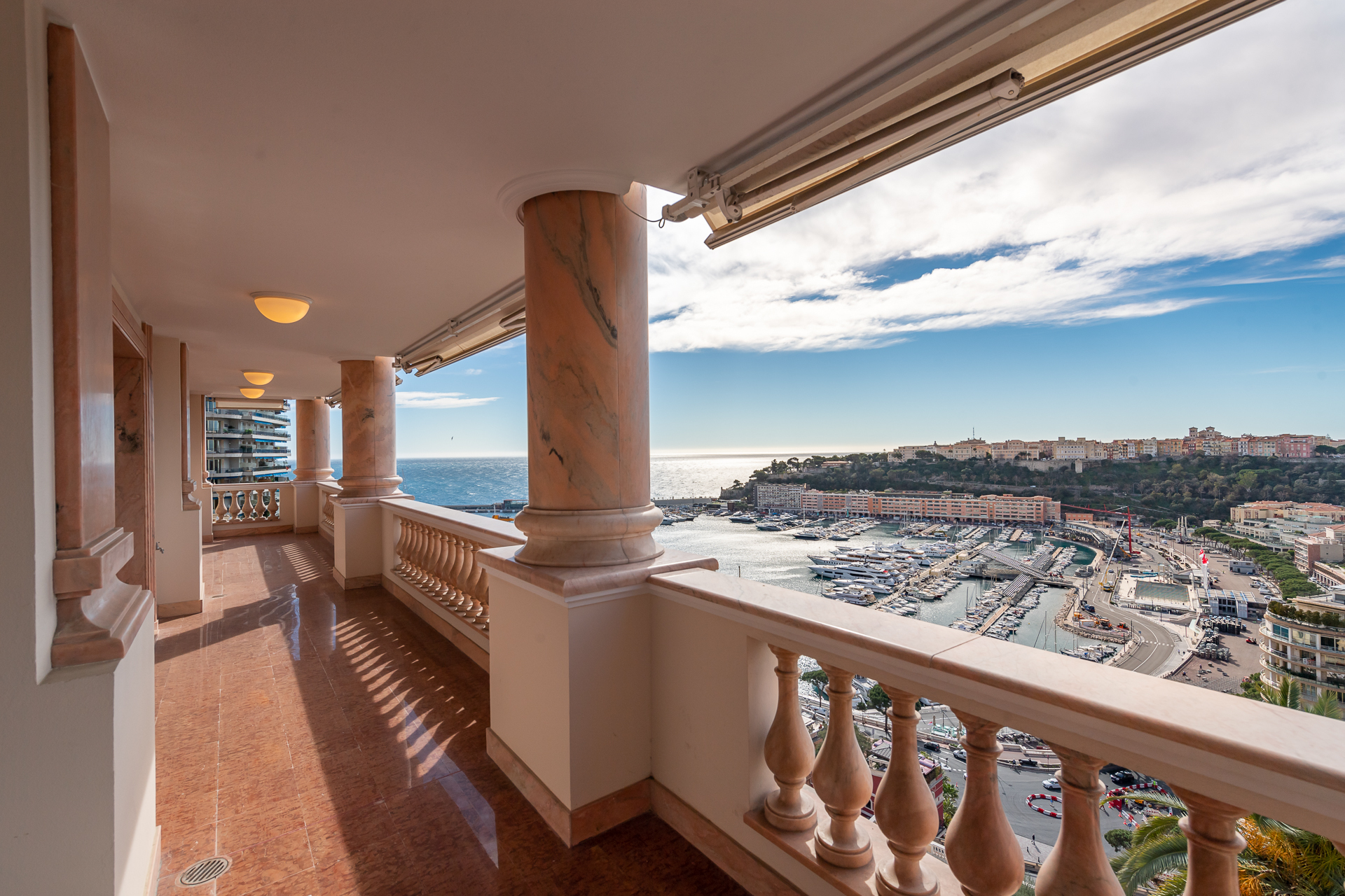 VILLA DE ROME - Appartement de maître - Vue mer