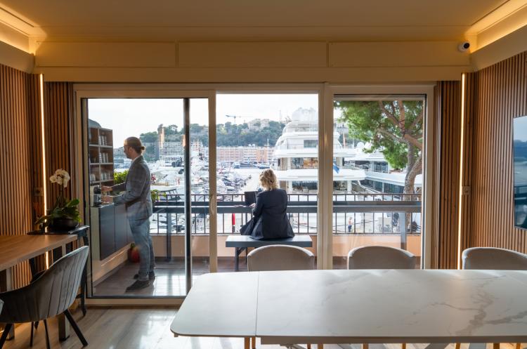 PORT HERCULE: bureau de 25 m2 en location