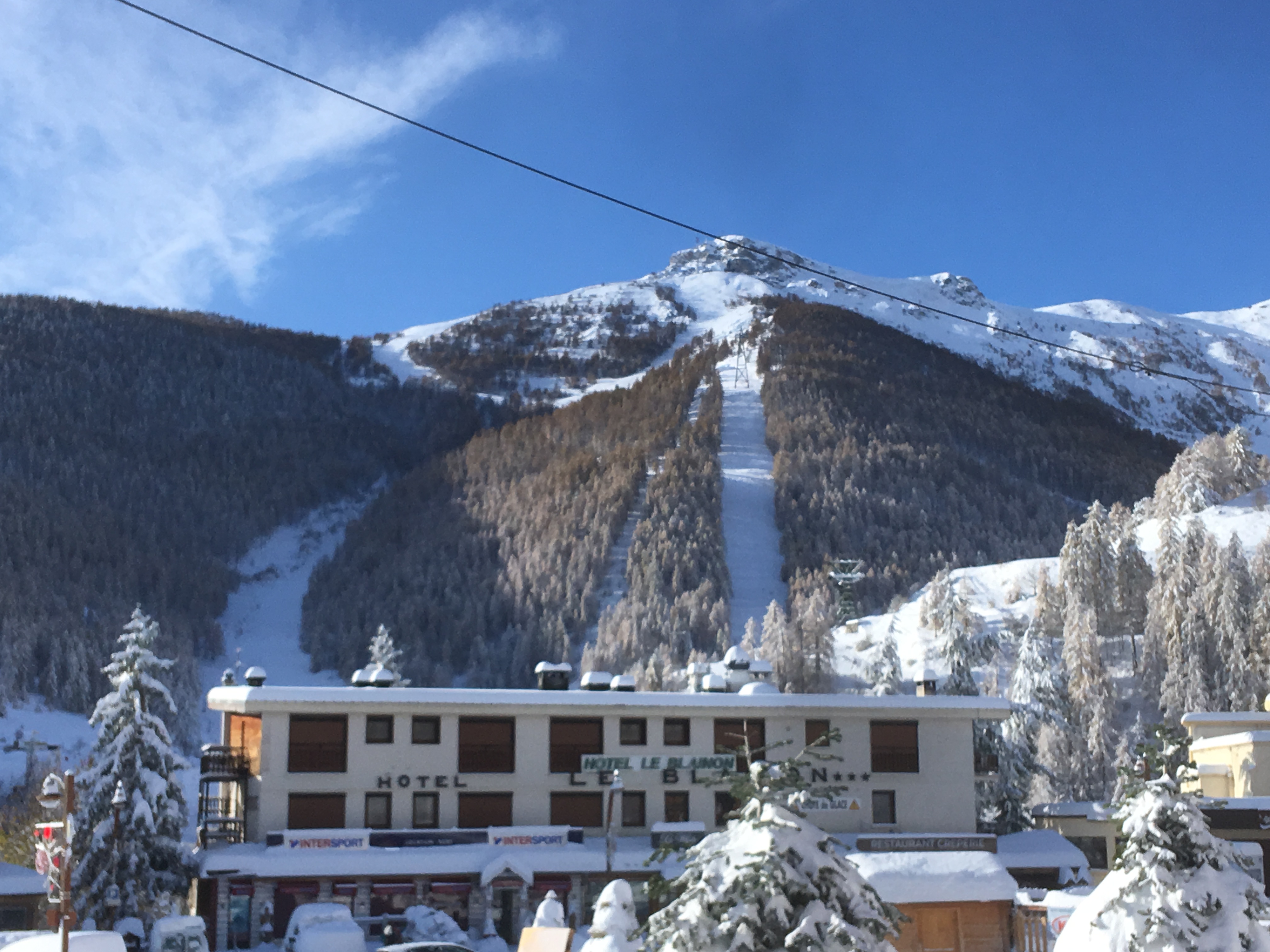 IZpfQ_the-spot-piste-1694594827.jpg