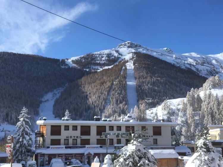 j5lpT_the-spot-piste-1694594827.jpg