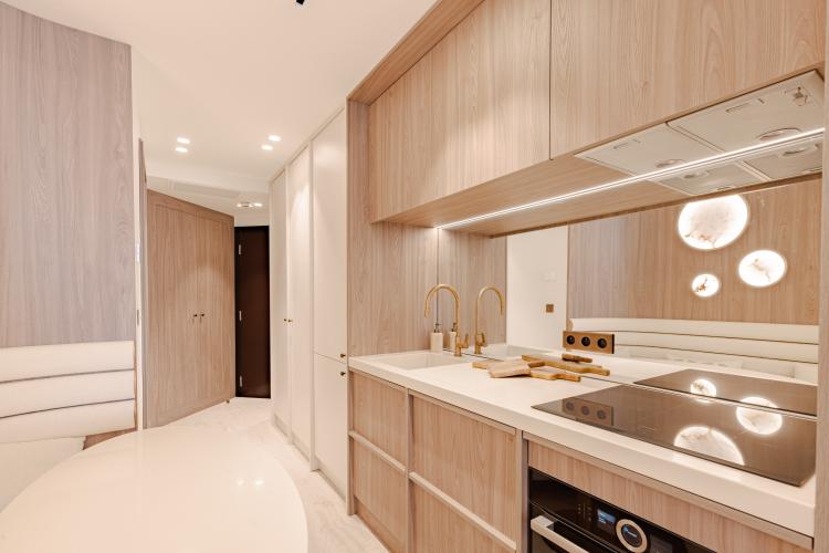 MAGNIFIQUE APPARTEMENT RENOVE AVEC VUE MER