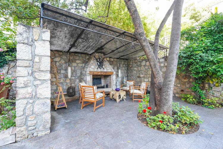 RARE - VILLA INDÉPENDANTE À MONACO - JARDIN & PISCINE