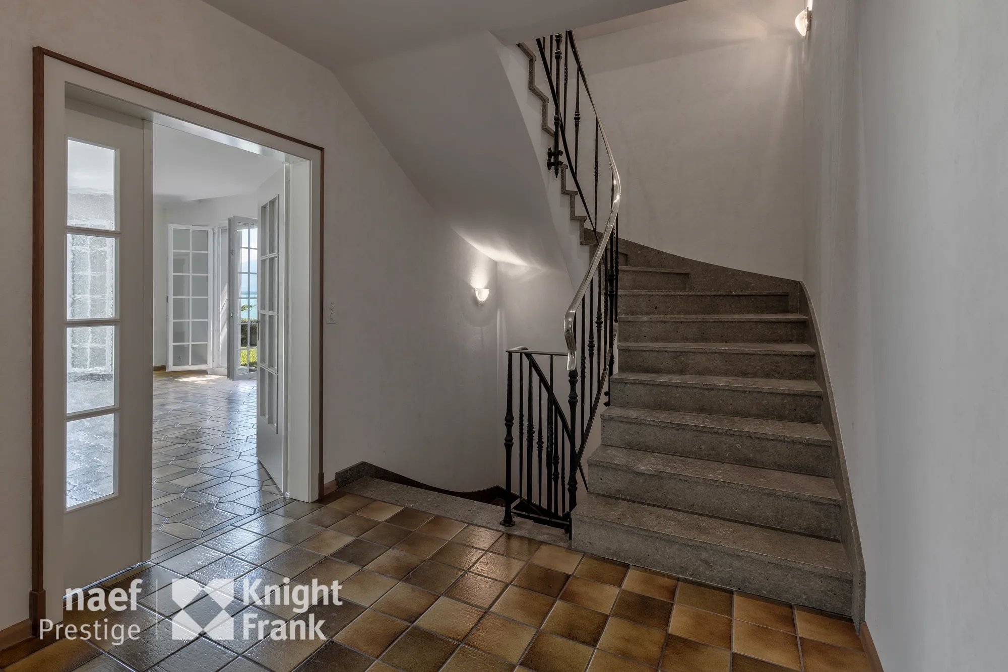Maison Individuelle De 7,5 Pièces à Vendre à La Tour De Peilz