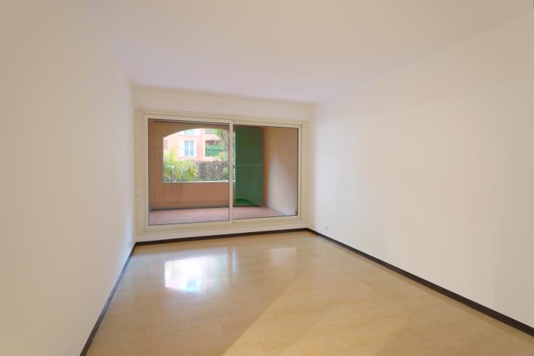 SOUS OFFRE - FONTVIEILLE MARINA - STUDIO - IDÉAL INVESTISSEMENT