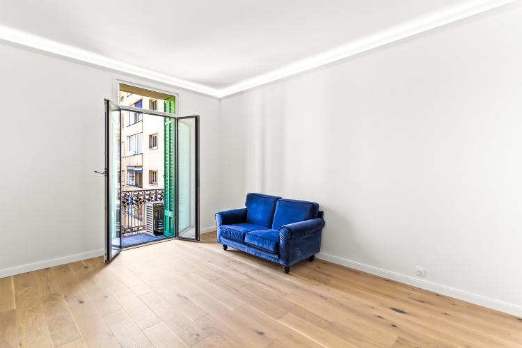L'Ambassador: Appartement de deux pièces entièrement rénové