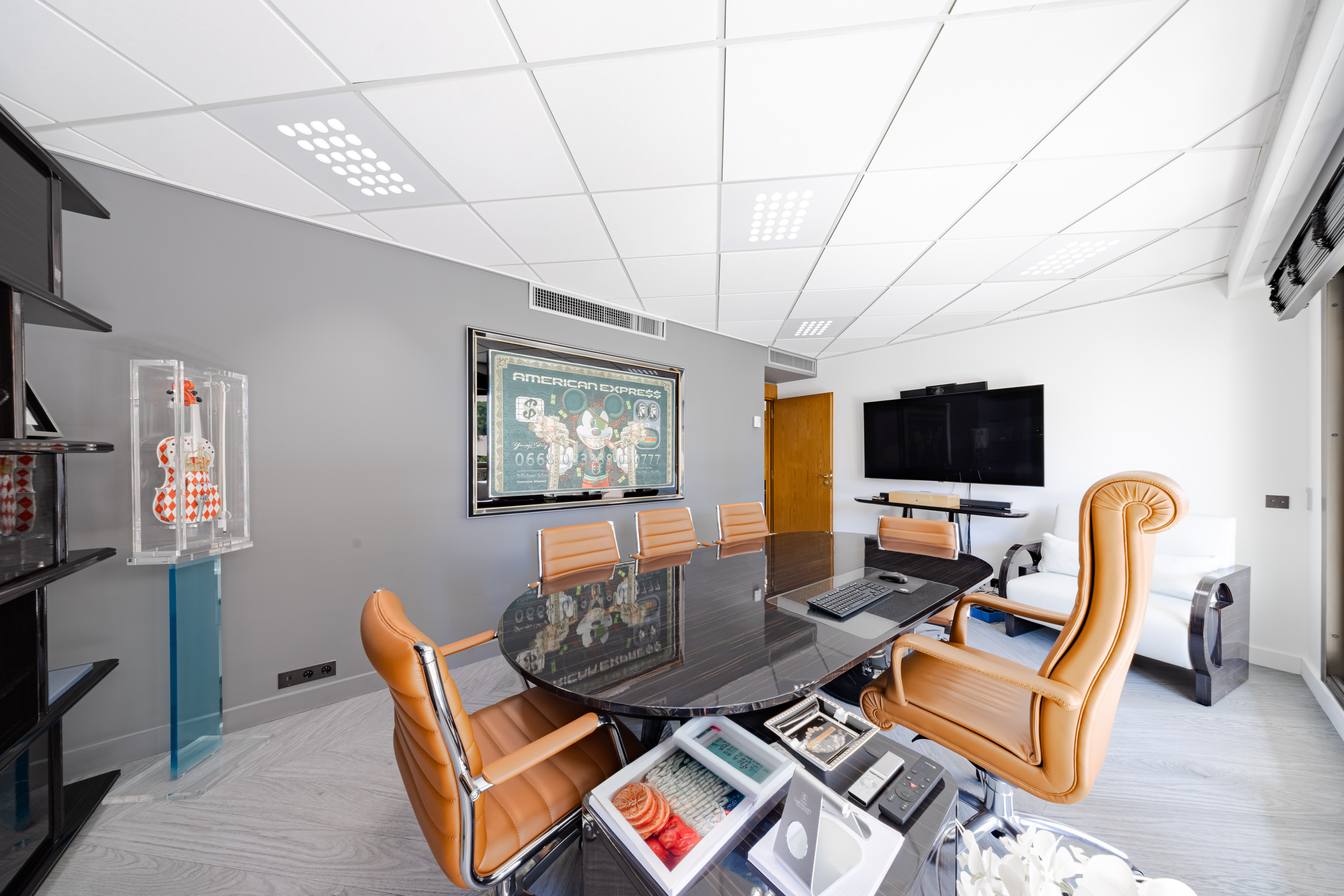 SPACIEUX BUREAUX - CARRE D'OR