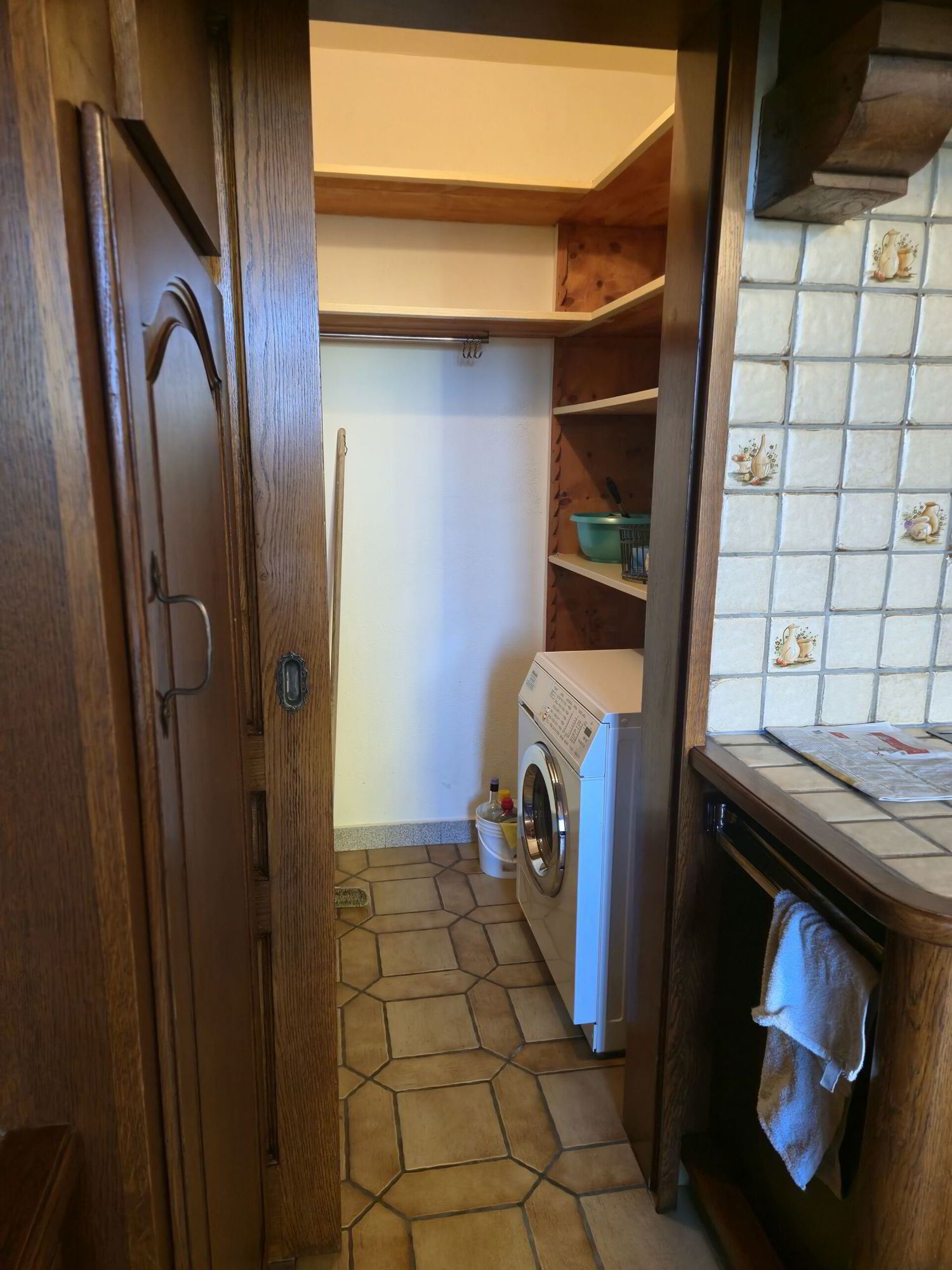 lSYnS_lookmove_237620775_9.jpg
