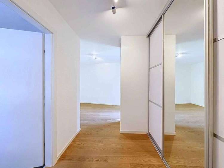 Spacieux appartement de 5.5 pièces avec terrasse et grand jardin