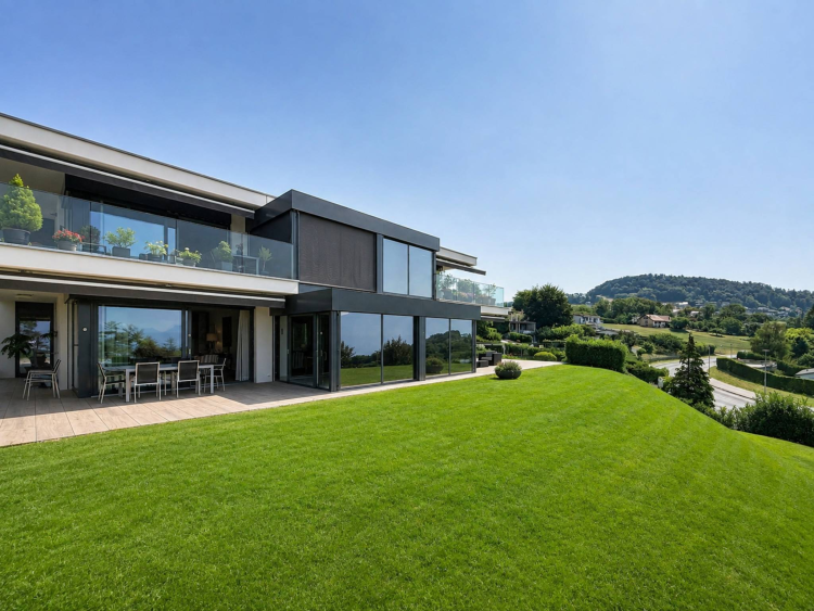 Appartement de standing de plus de 360 m2 avec vue sur le lac