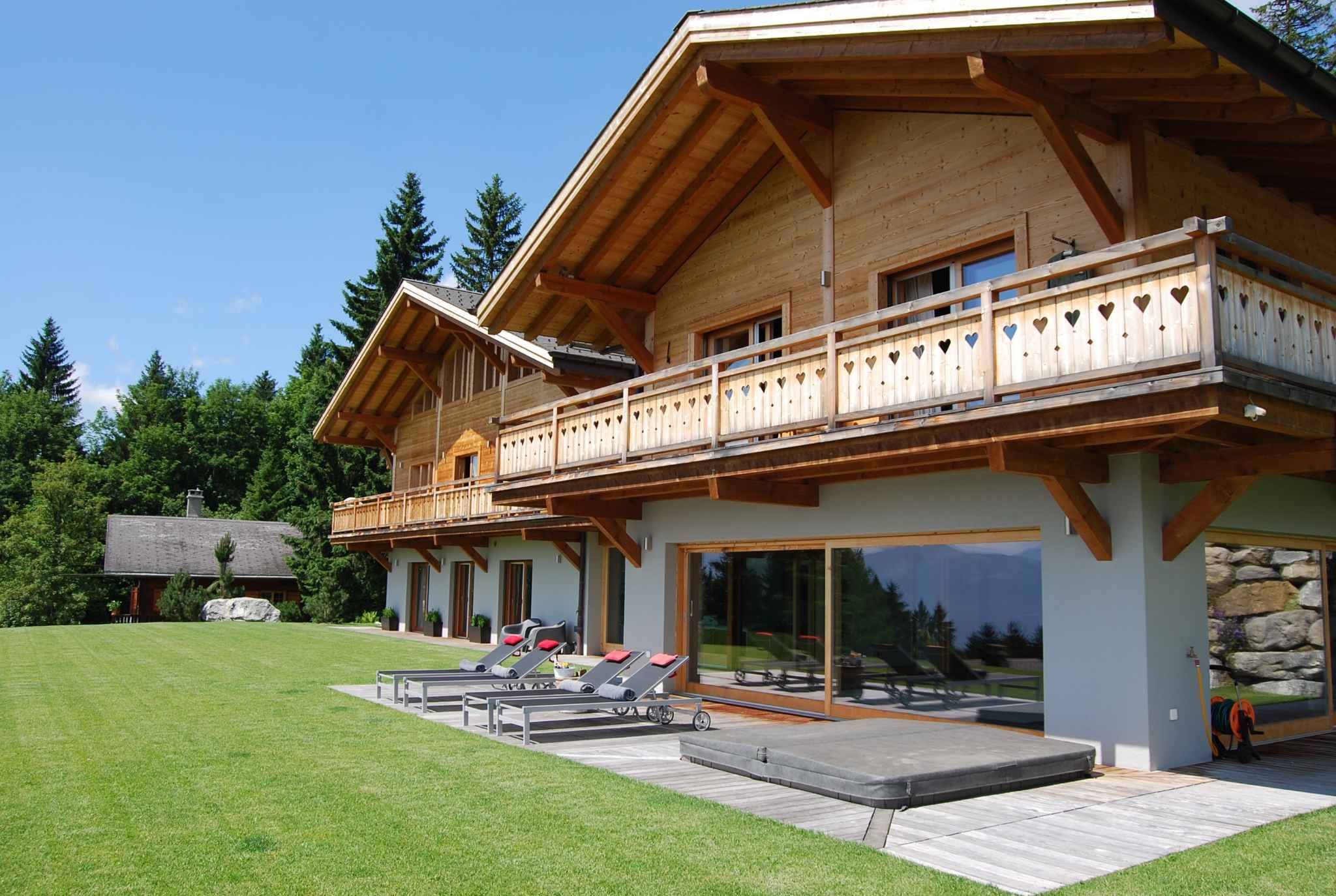 Chalet d’exception avec piscine intérieure et accès Ski-In & Ski-Out