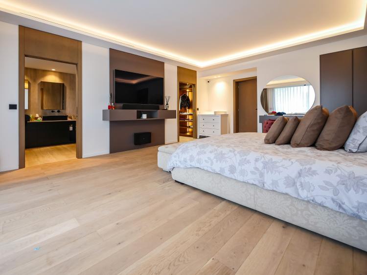 CAP MARTIN - VILLA CONTEMPORAINE - SECTEUR PRISÉ