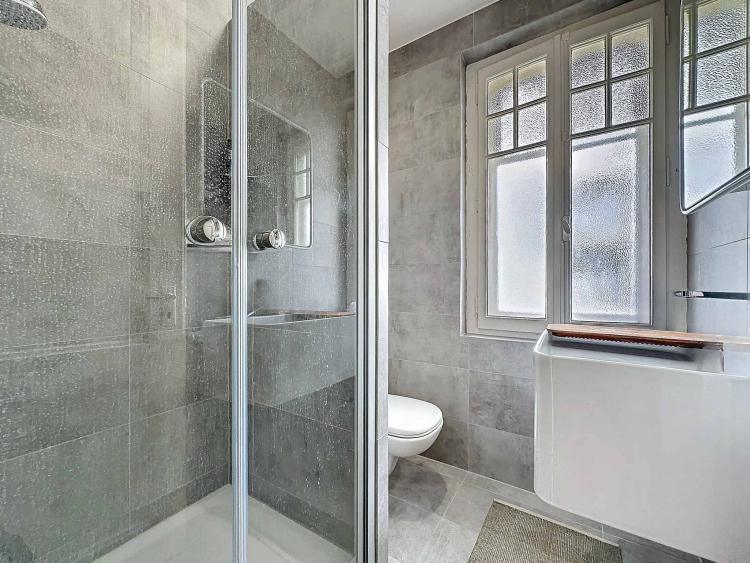 Centre de Lausanne - Villa individuelle de 6.5 pièces