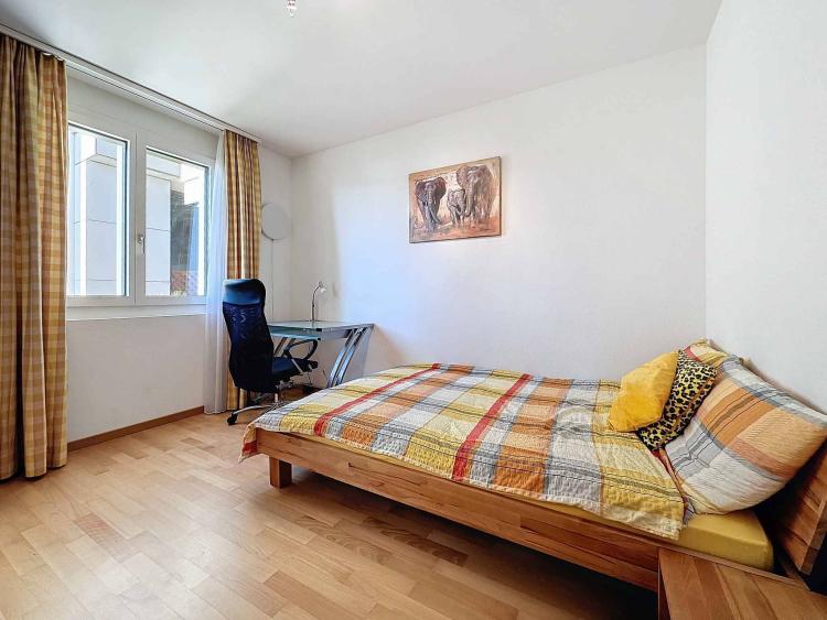 Rare ! Appartement de 5.5 pièces avec superbe vue sur le lac 