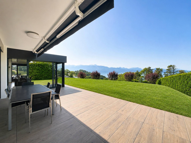 Appartement de standing de plus de 360 m2 avec vue sur le lac