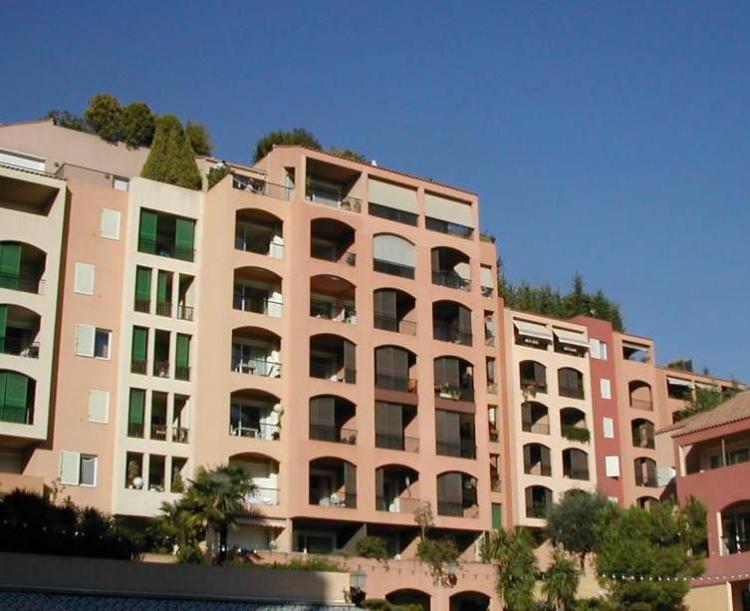 Agréable Bureau Fontvieille rénové!