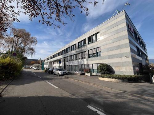 Bureaux de 66 m2 - lumineux à proximité de l'aéroport et de la Place des Nations