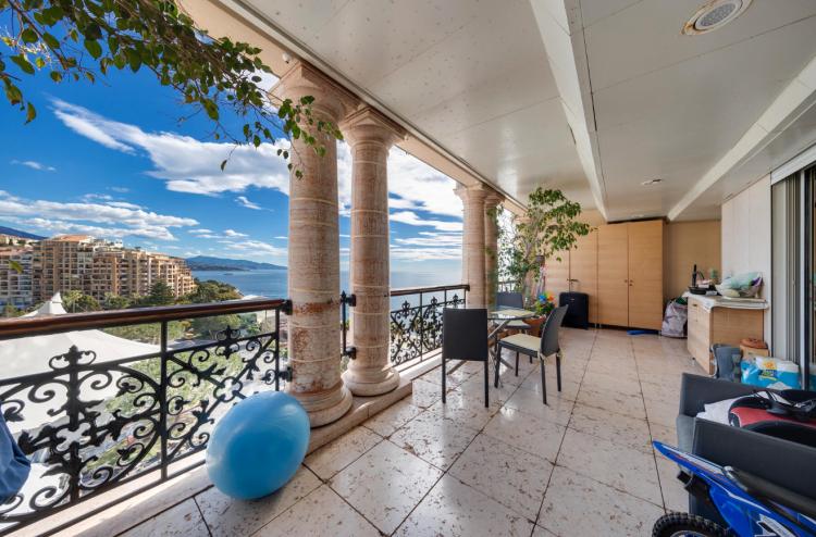SEASIDE PLAZA - APPARTEMENT 3 PIÈCES - VUE MER