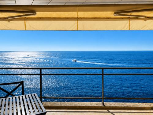 FAIRMONT RÉSIDENCE - Studio de luxe meublé en location avec vue sur la mer
