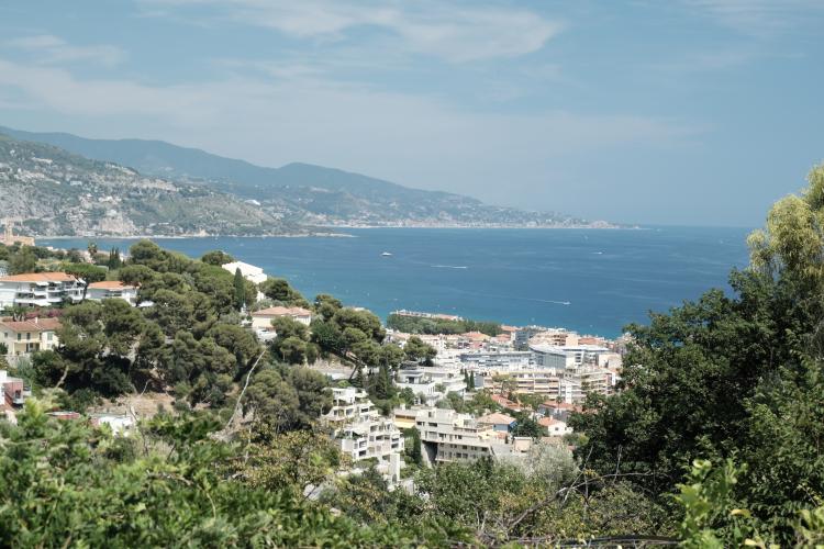 VENTE MAGNIFIQUE VILLA AVEC PISCINE RCM