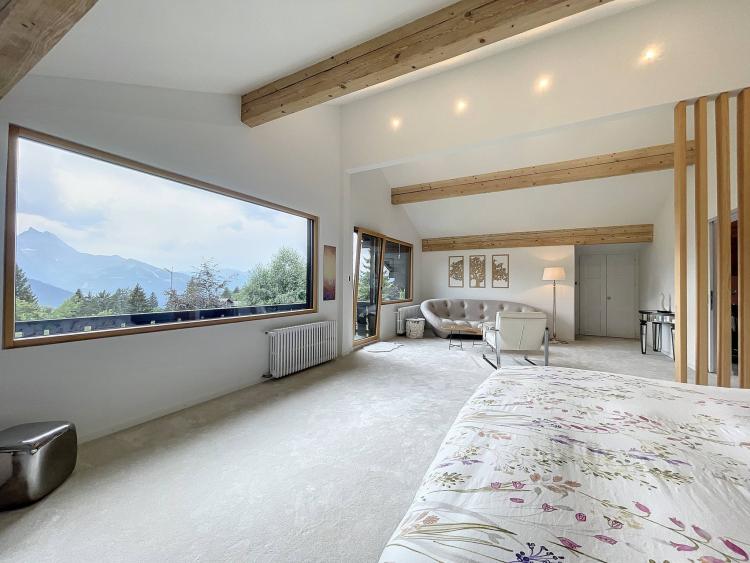 Somptueux chalet avec piscine et vue imprenable sur les Dents-du-Midi