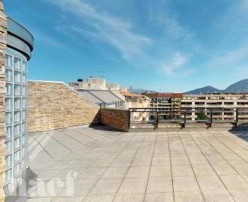 Qhzkb_lookmove_235019344_2.jpg