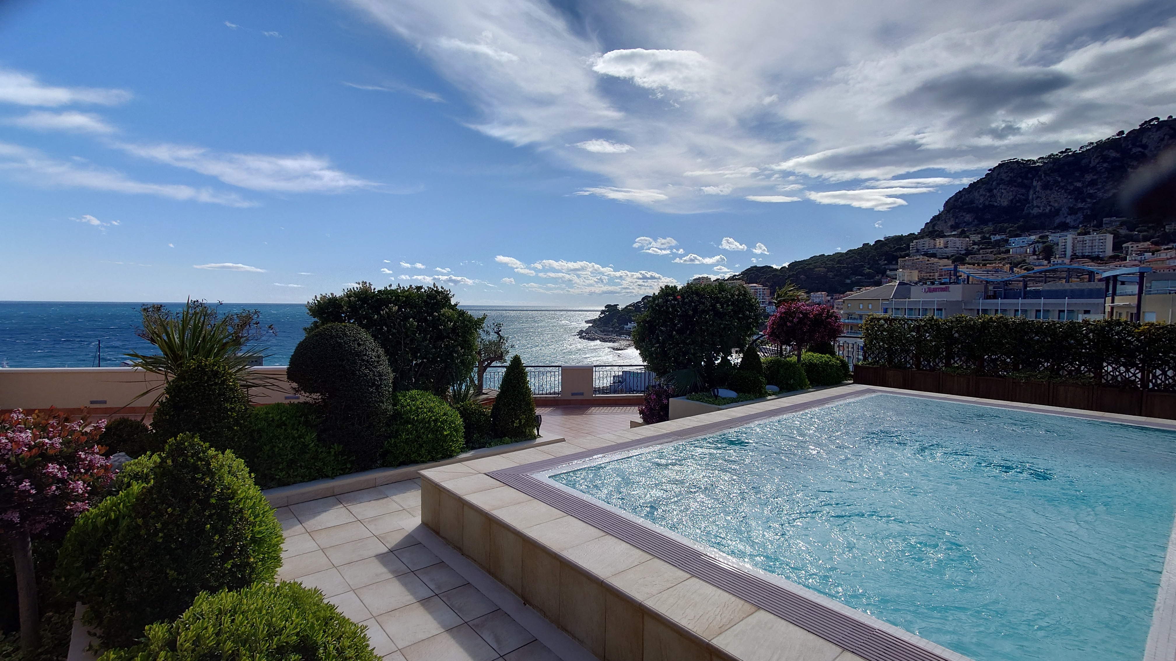 qPNen_terrasse-piscine-bis-1711646495.jpg