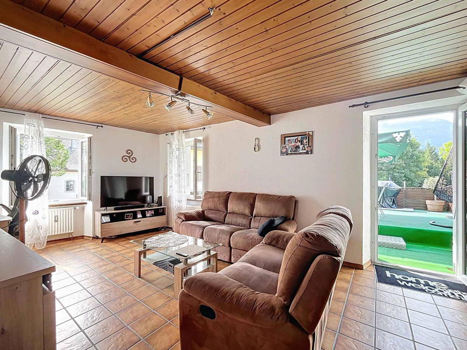 IMMEUBLE DE RENDEMENT AVEC LOCAL COMMERCIAL ET APPARTEMENTS