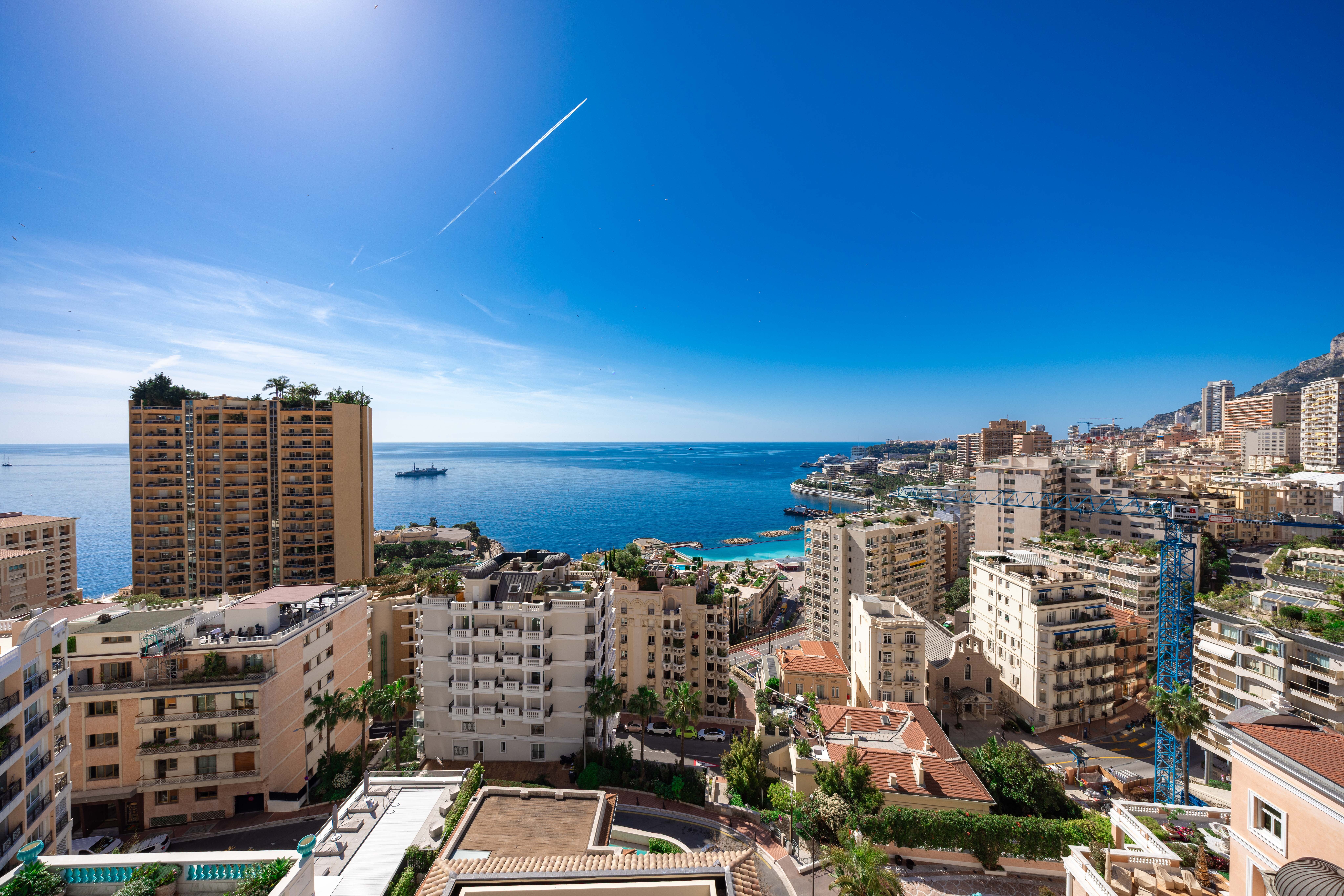 GRAND DEUX PIECES RÉNOVÉ AVEC VUE MER
